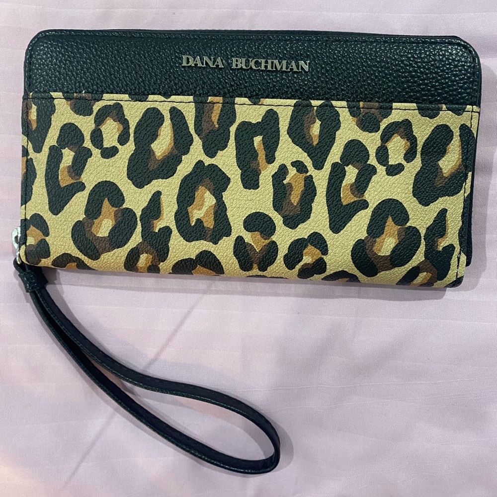 Cheetah Print Wristlet